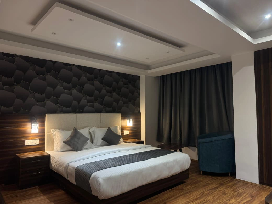 Floral Premier Suite